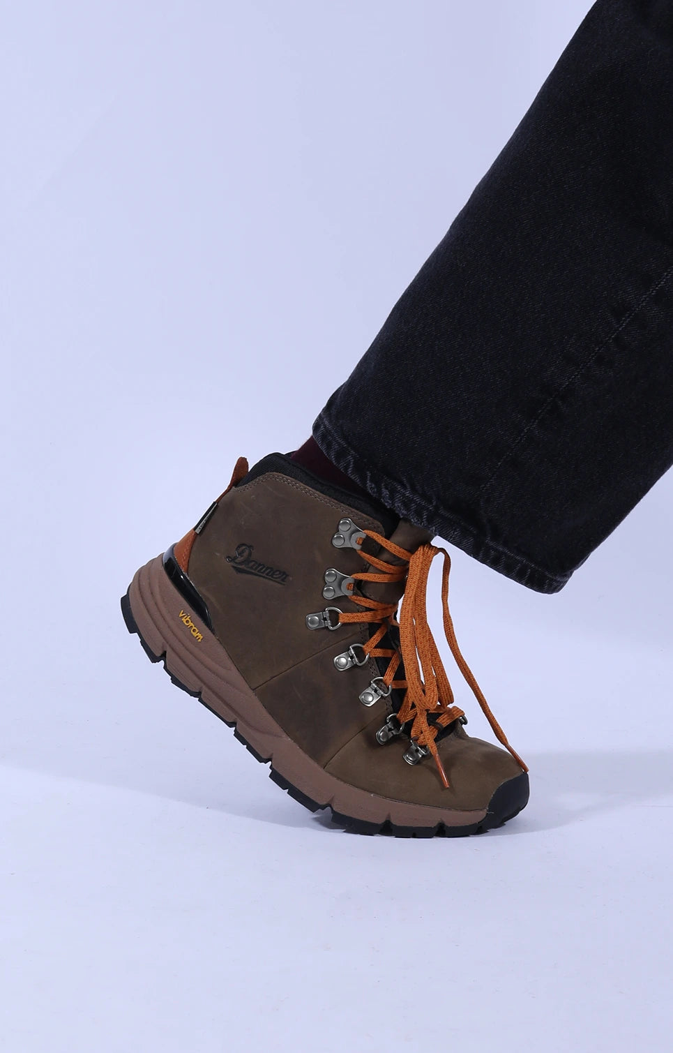 Mountain Saddle 600 Chocolate Chip/Golden Oak – Epitome of Edinburgh