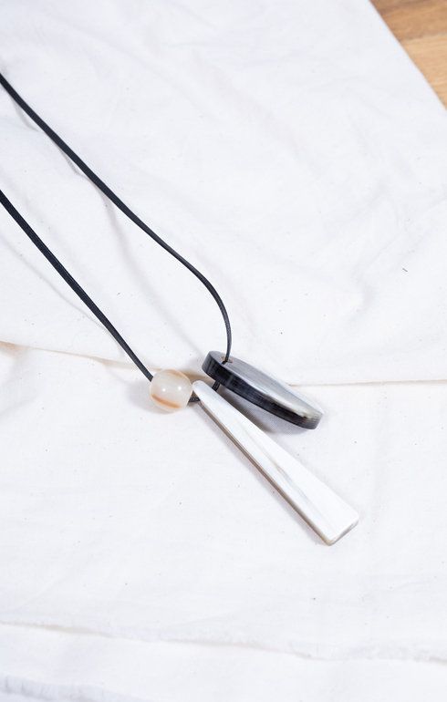 Necklace Horn 3 Part Clic Pendant