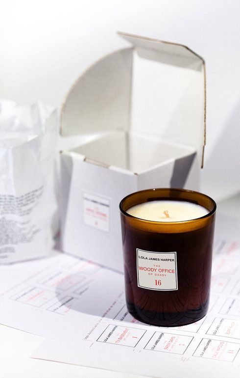 16. The Woody Office of Daddy - 190g Candle