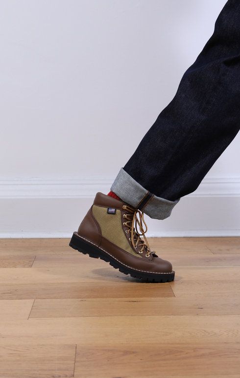 Danner Light Khaki – Epitome of Edinburgh