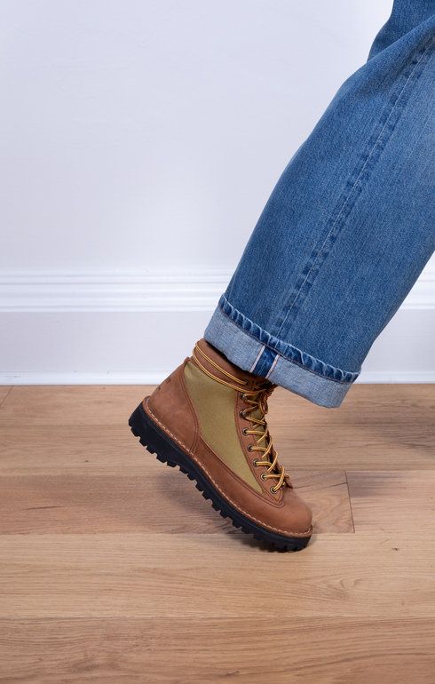 Danner Light Revival Khaki – Epitome of Edinburgh