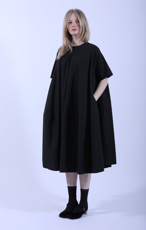 Eclipse Circle Dress w/ Short Sleeves Ebony