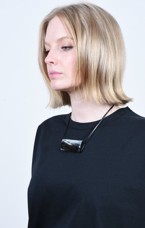 Horn Pendant Fold Black