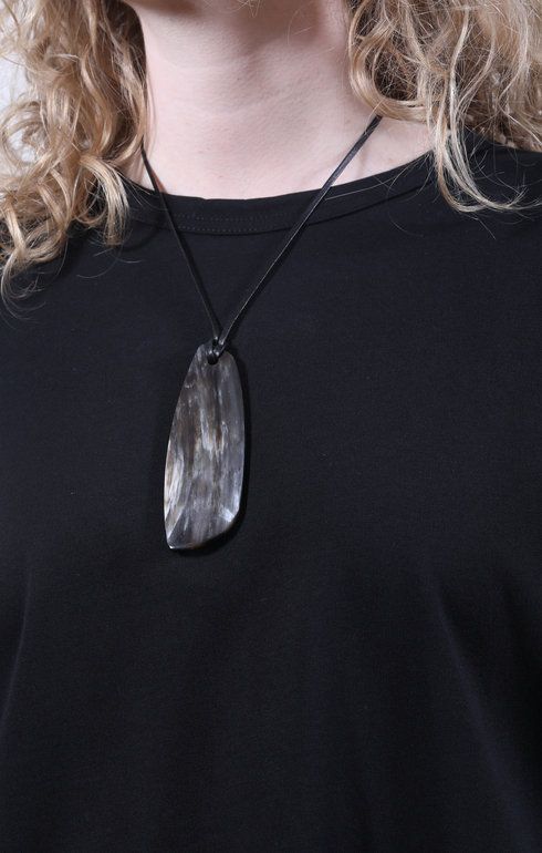 Necklace Alpha Closed Black