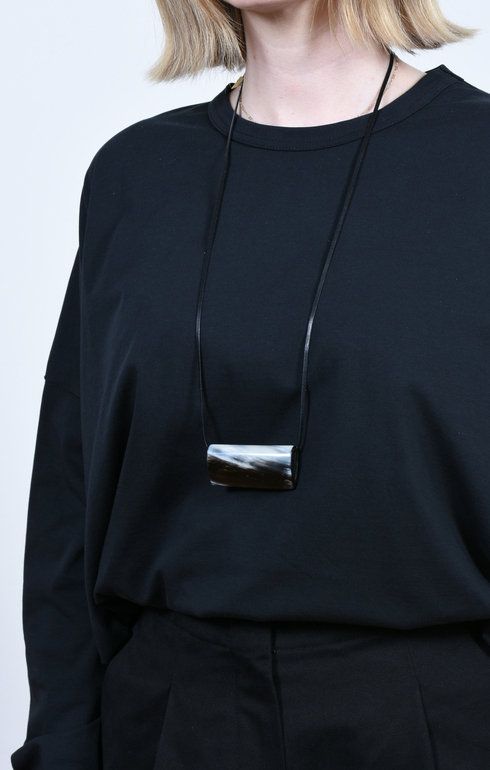 Horn Pendant Fold Black