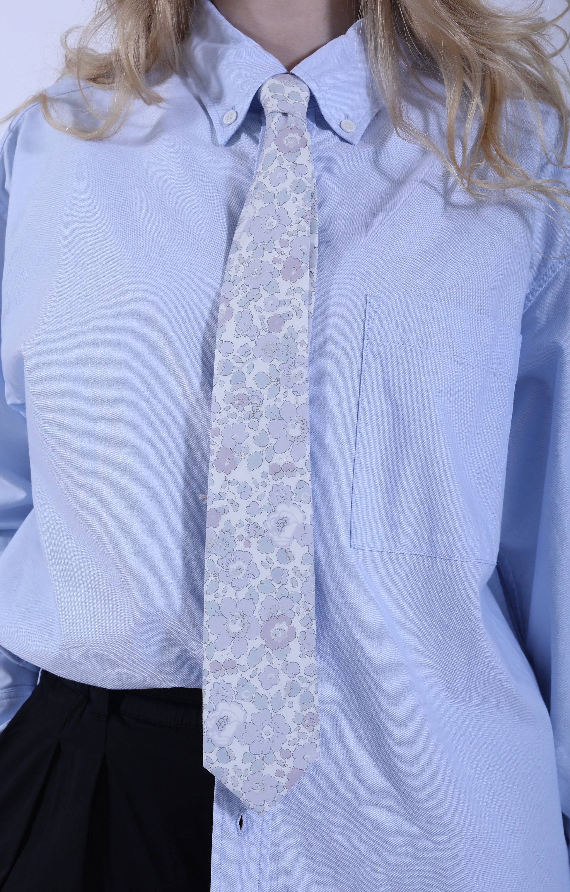 Liberty Neck Tie Smoke Lilac