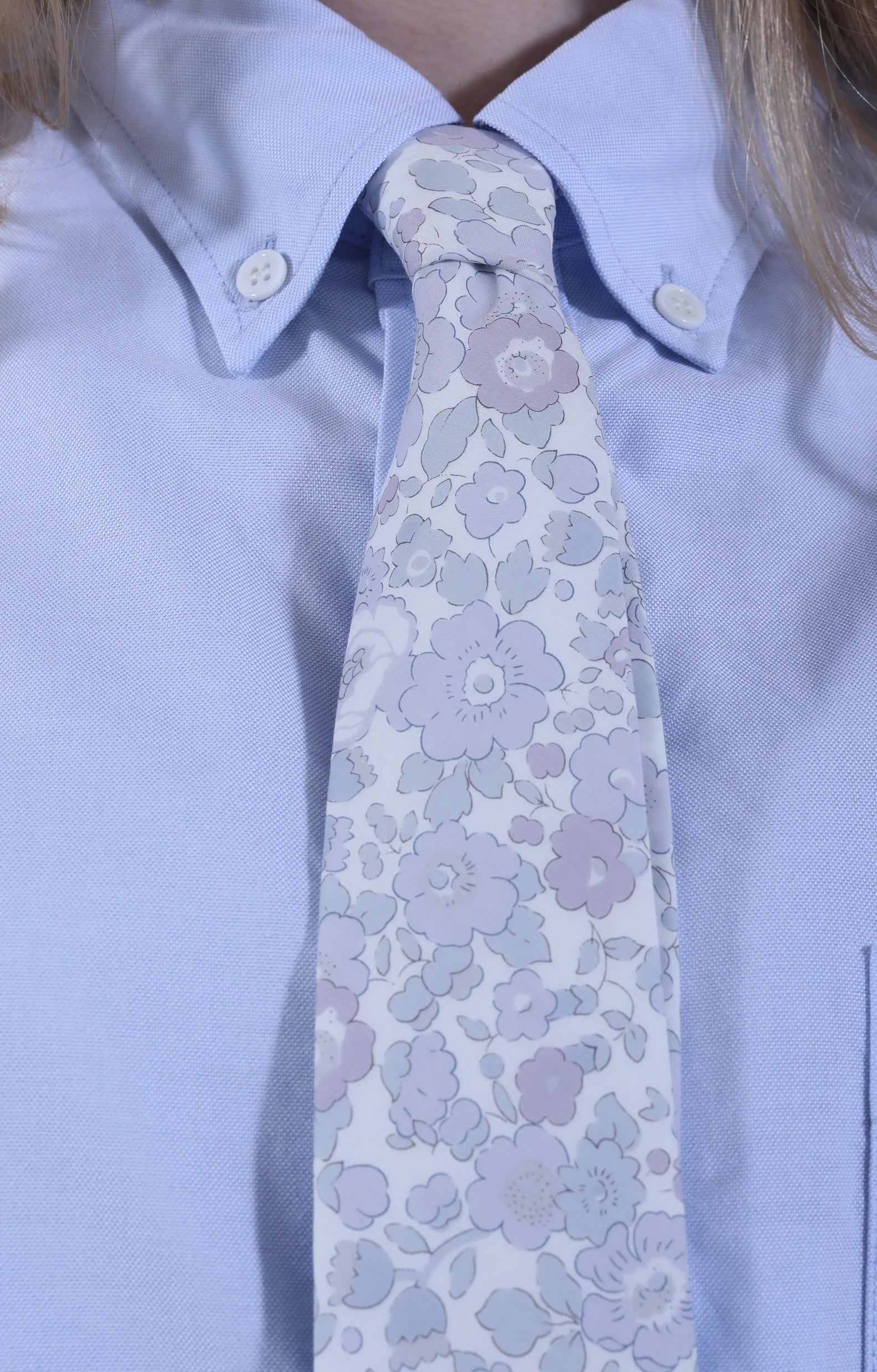 Liberty Neck Tie Smoke Lilac