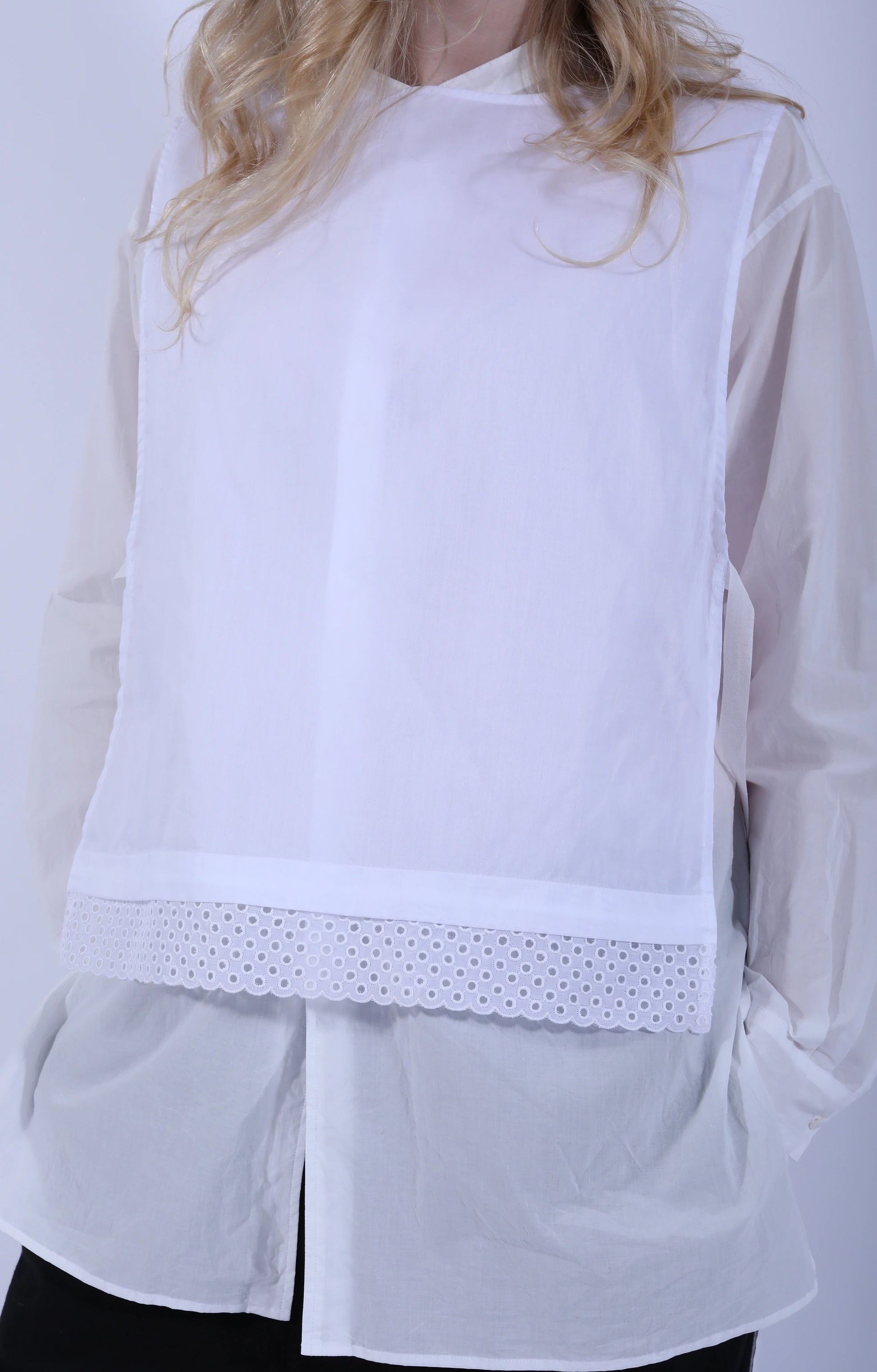 Hem Dot Lace Dickey White