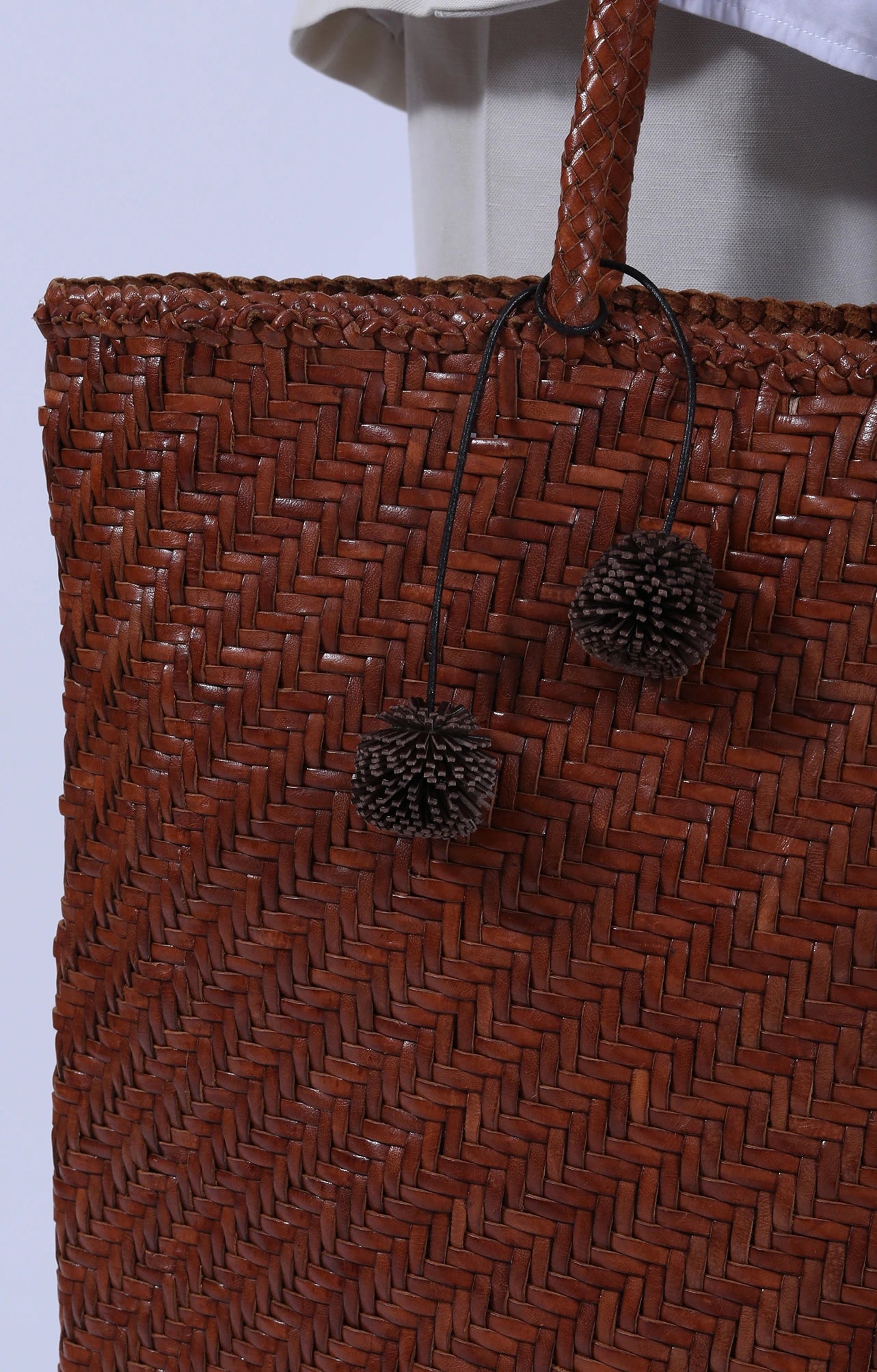 PomPom Charm Dark Brown