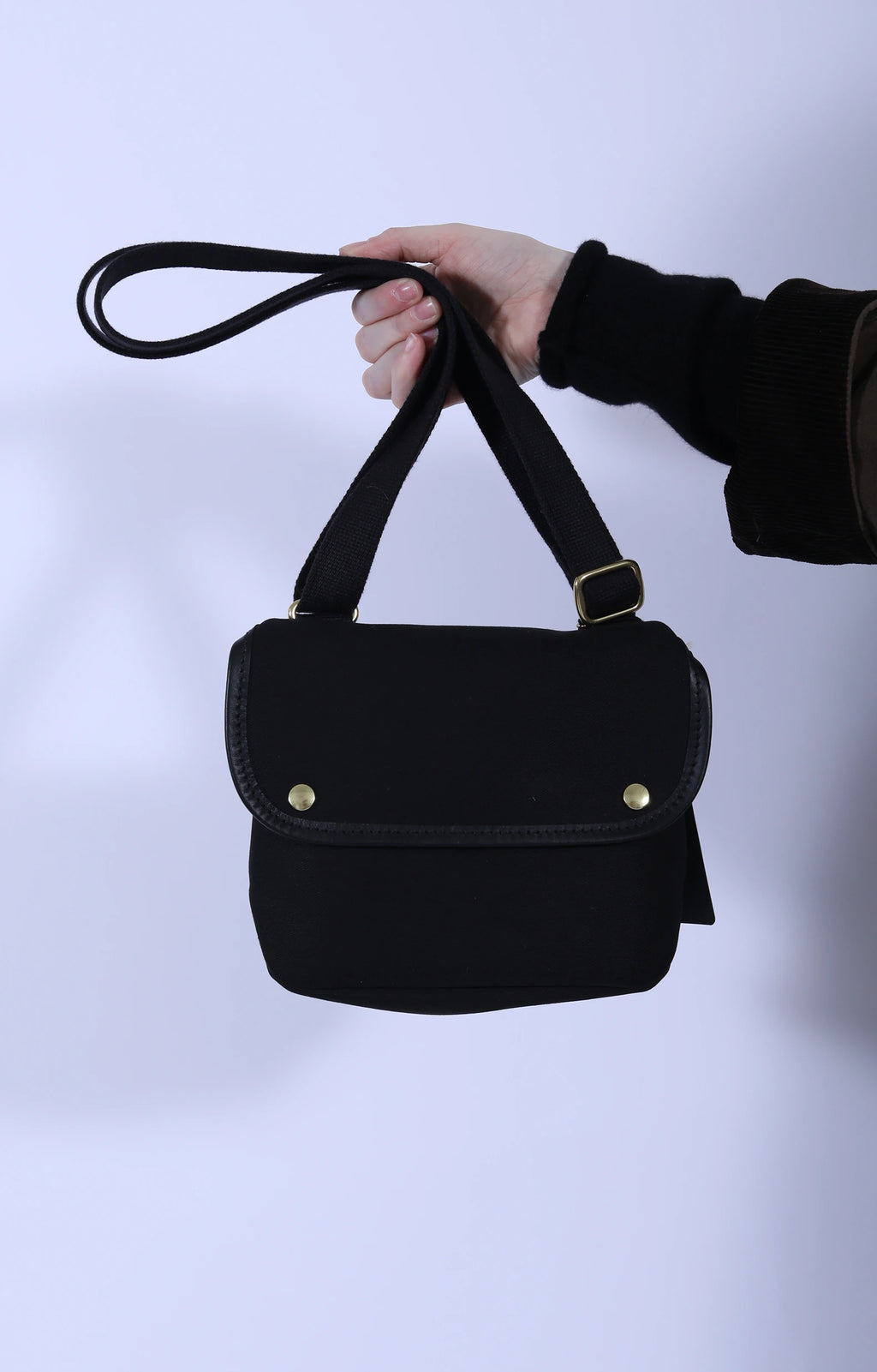 Avon Mini Black/Black