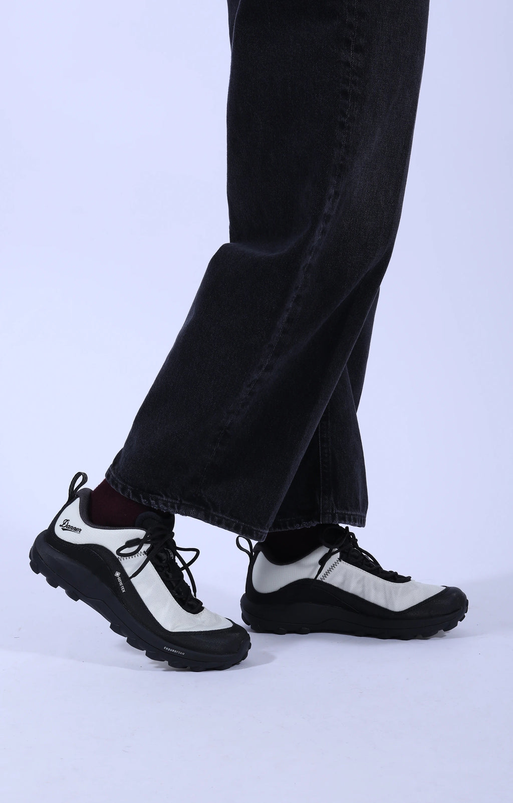 N45 Low Trainer GTX Trillium B&W