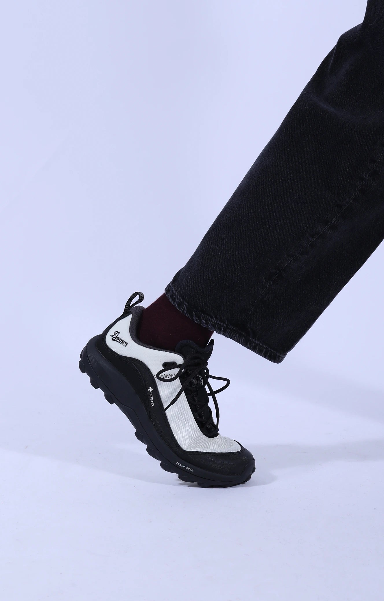 N45 Low Trainer GTX Trillium B&W