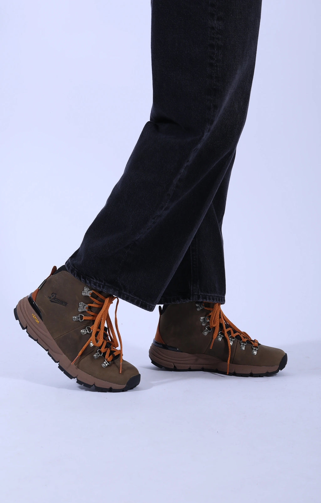 Mountain Saddle 600 Chocolate Chip/Golden Oak