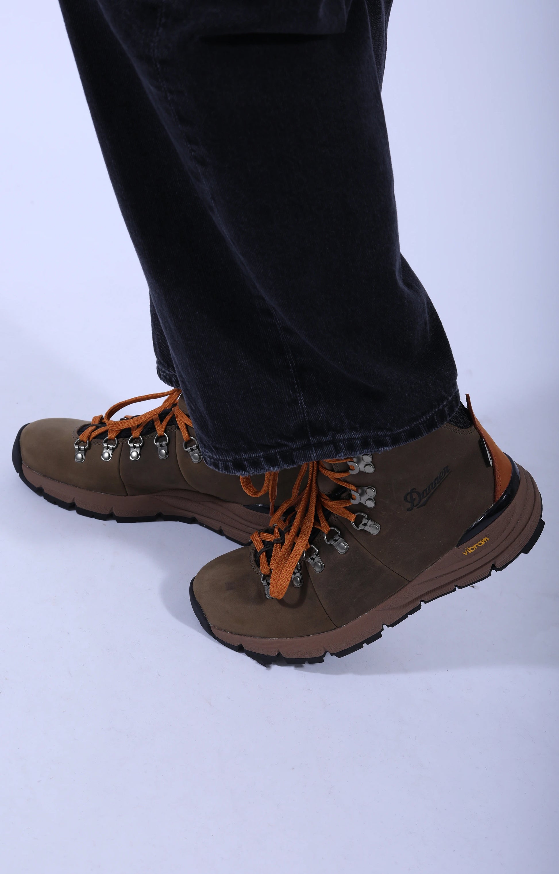 Mountain Saddle 600 Chocolate Chip/Golden Oak