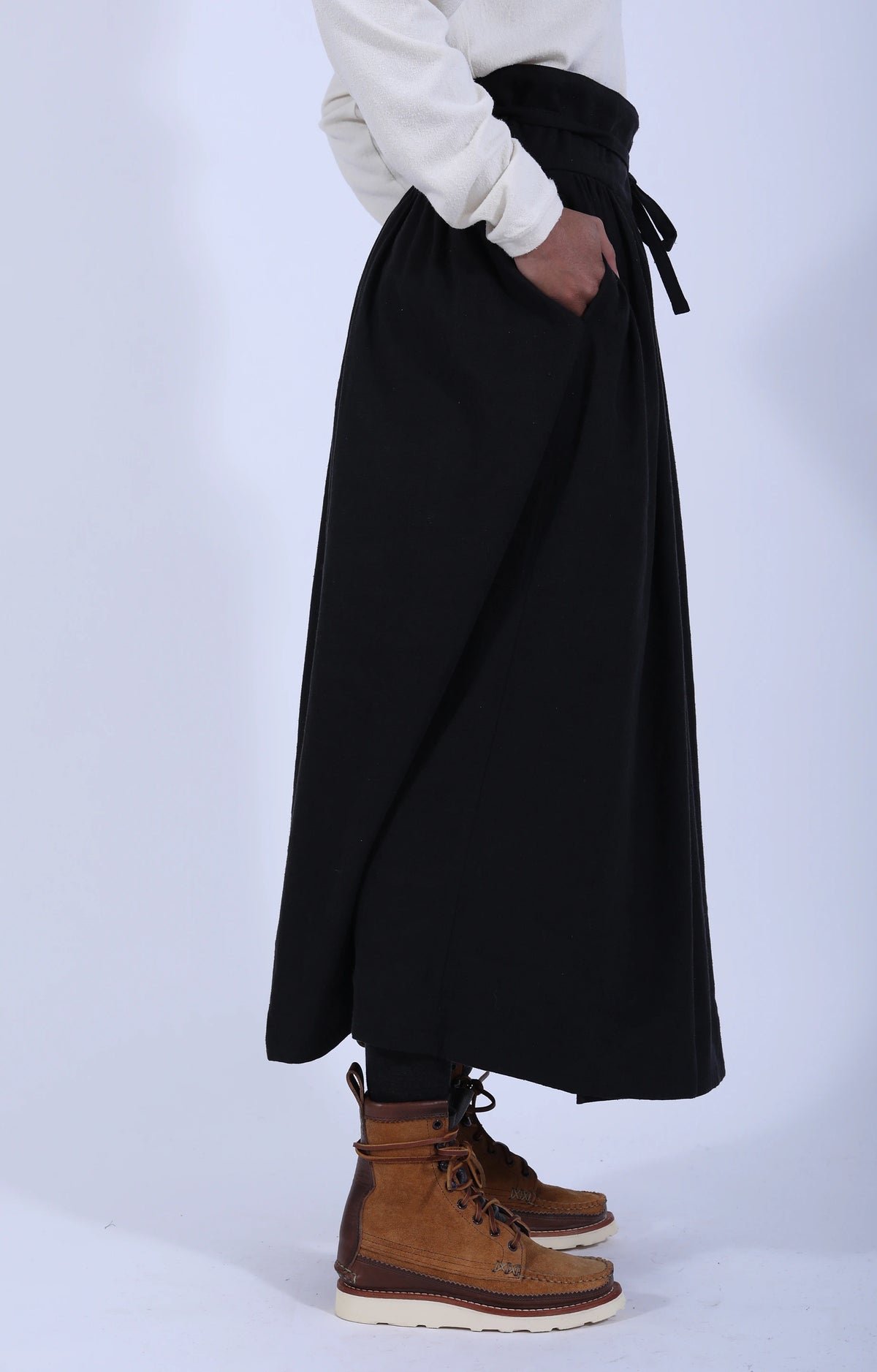 Women's Woven Skirt Black