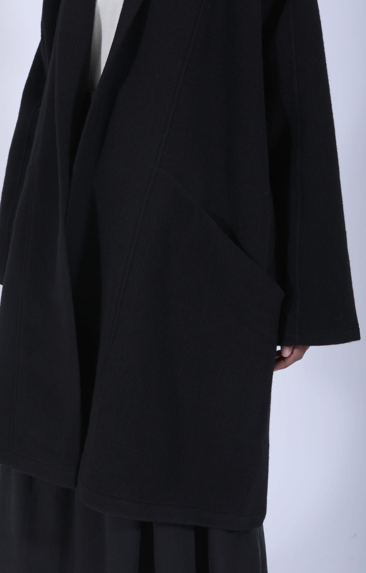 Women's Woven Short Coat Black