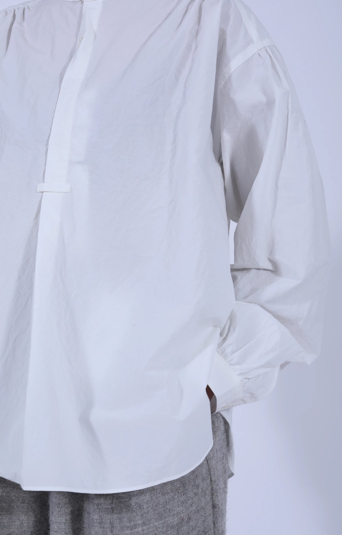 Gathered Pull-On Shirt Off-White