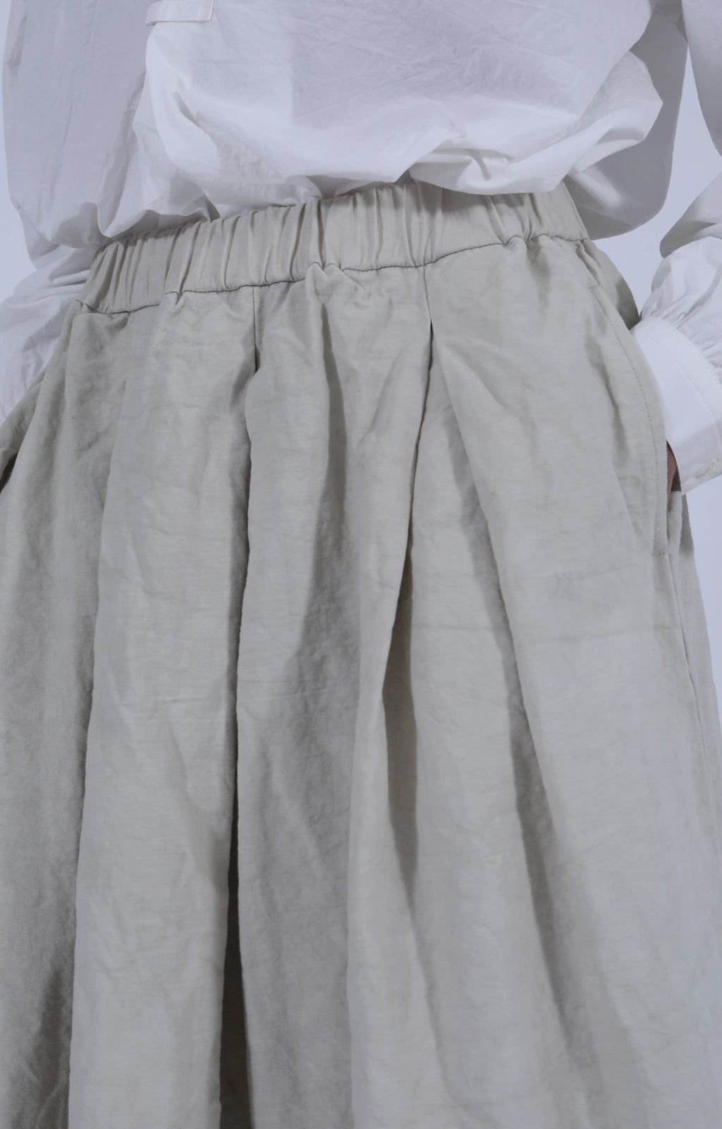 Nuanced Drum-Dyed Skirt Ivory