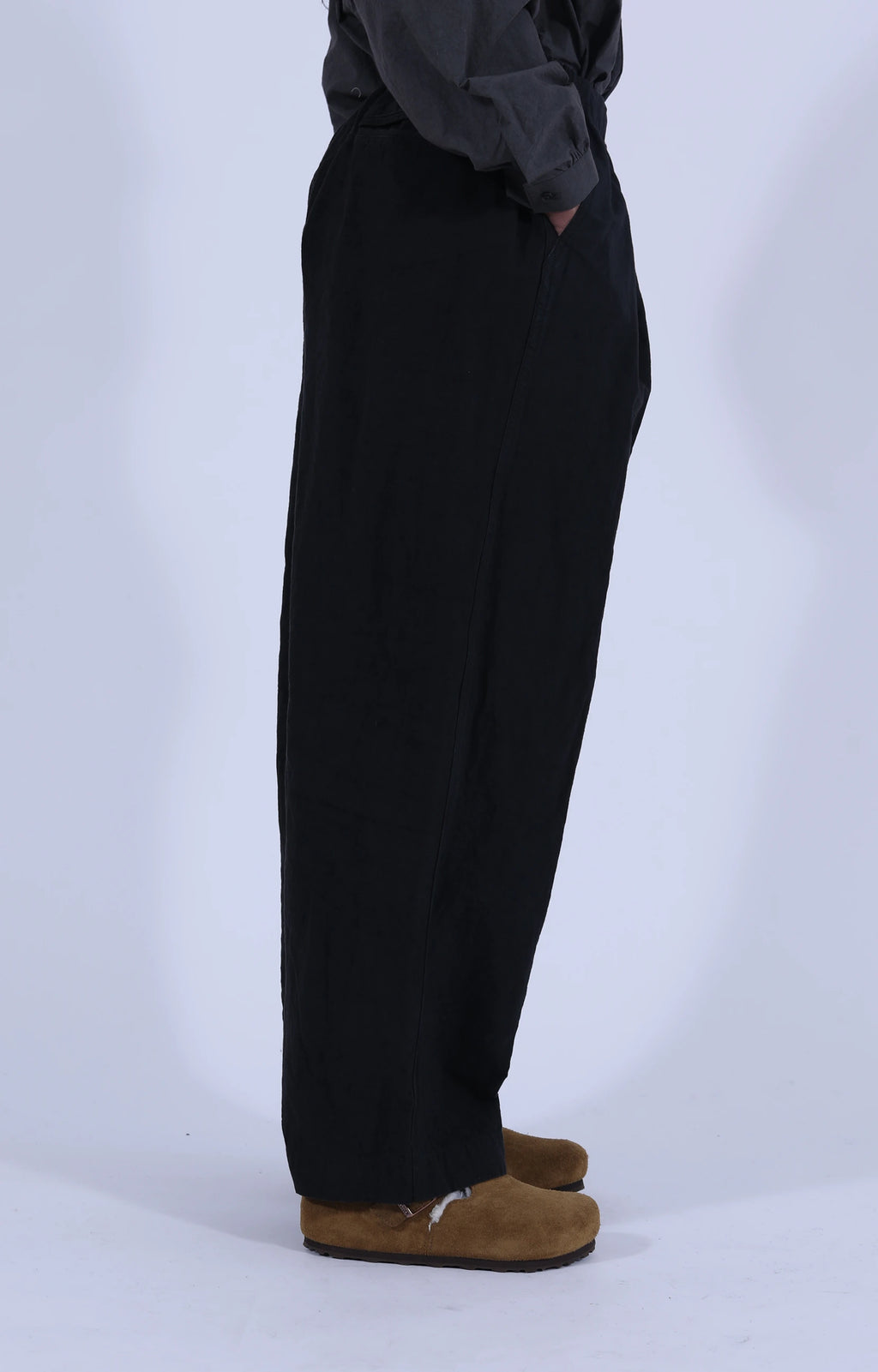 Nuance Drum-Dyed Trousers Black