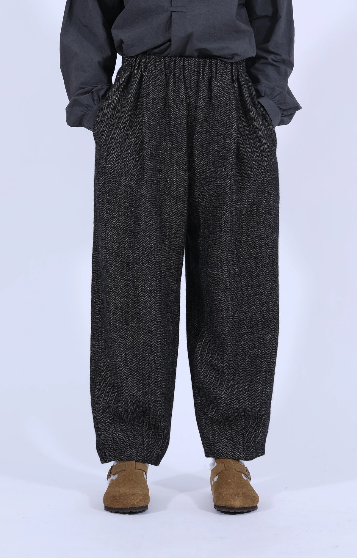 Wool Cropped Trousers Black