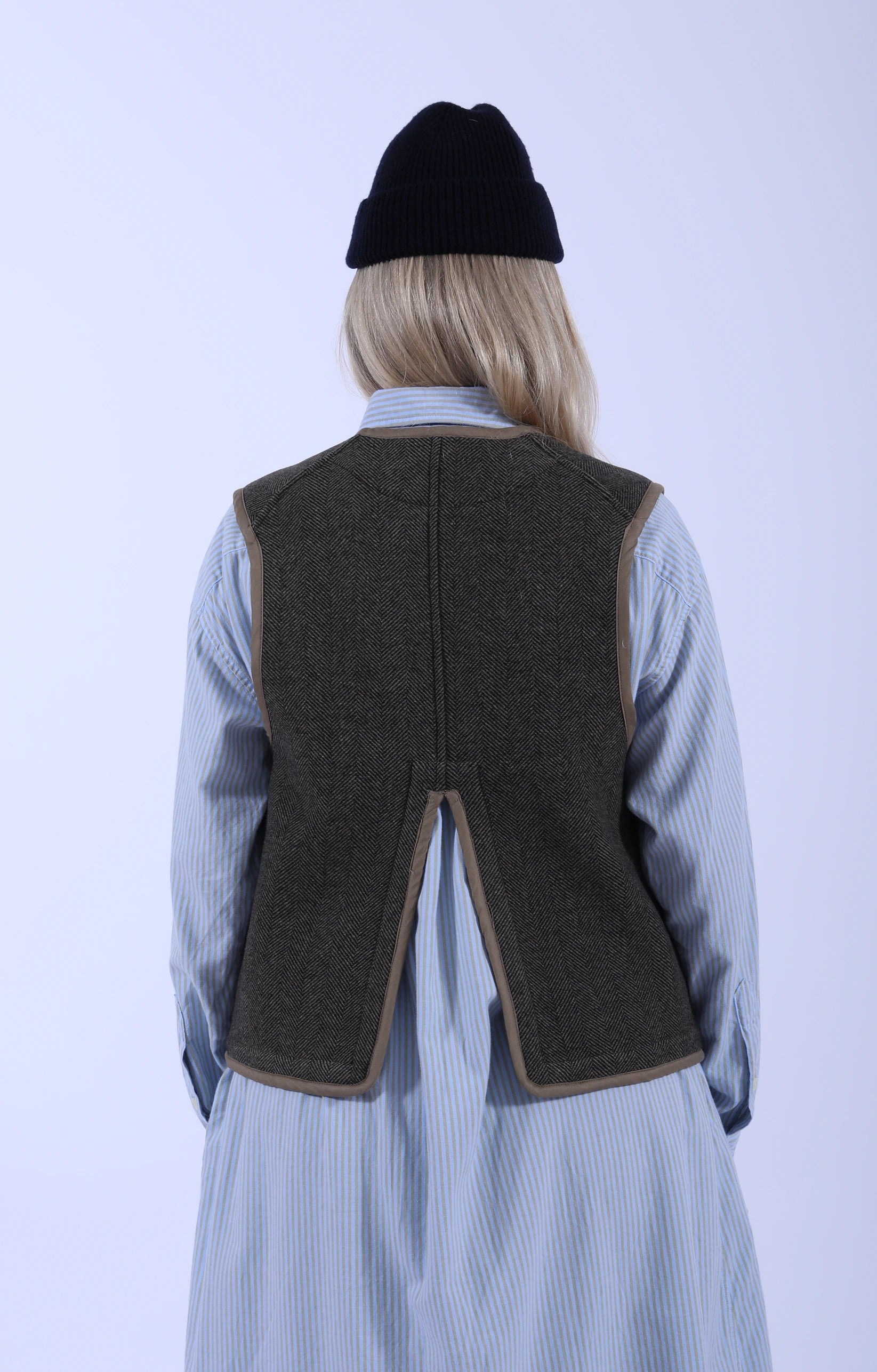 Back Slit Vest Herringbone Brown