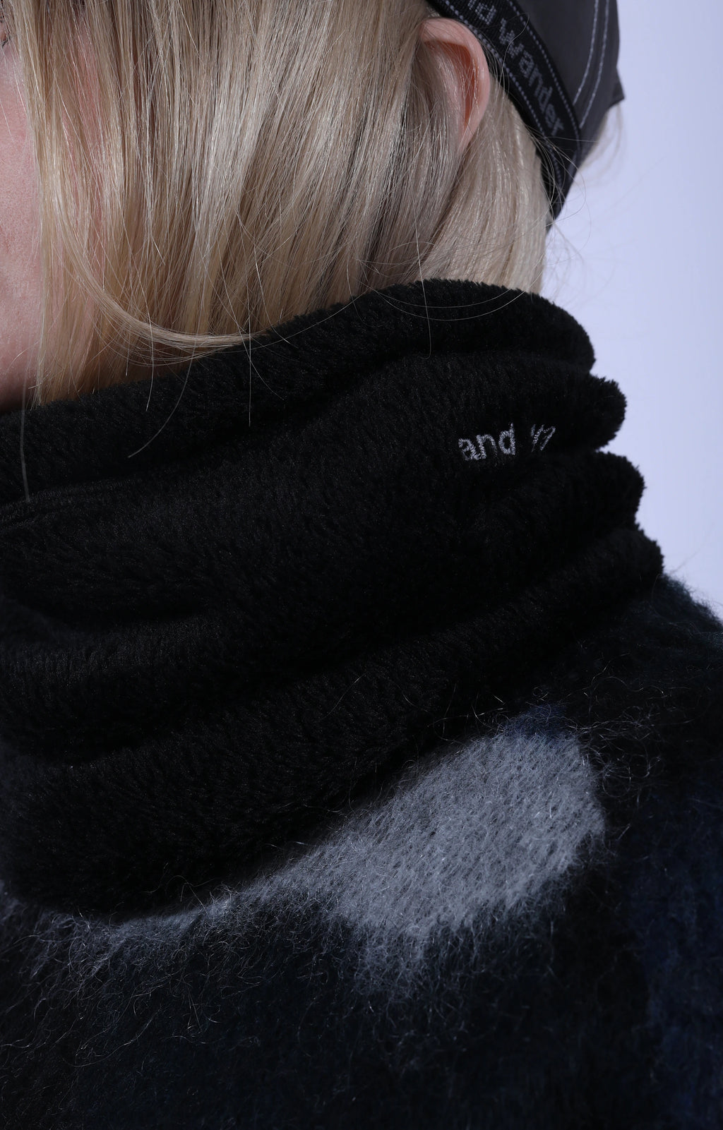 High Loft Fleece Neck Warmer Black