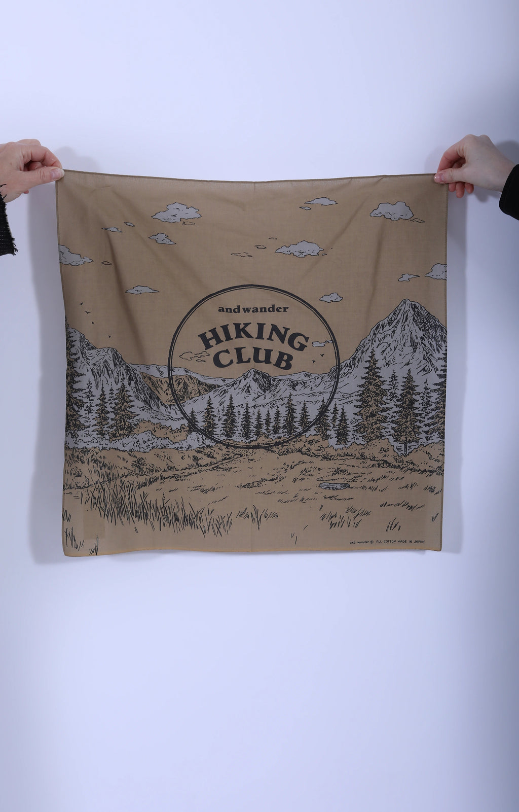 Hiking Club Bandana Beige