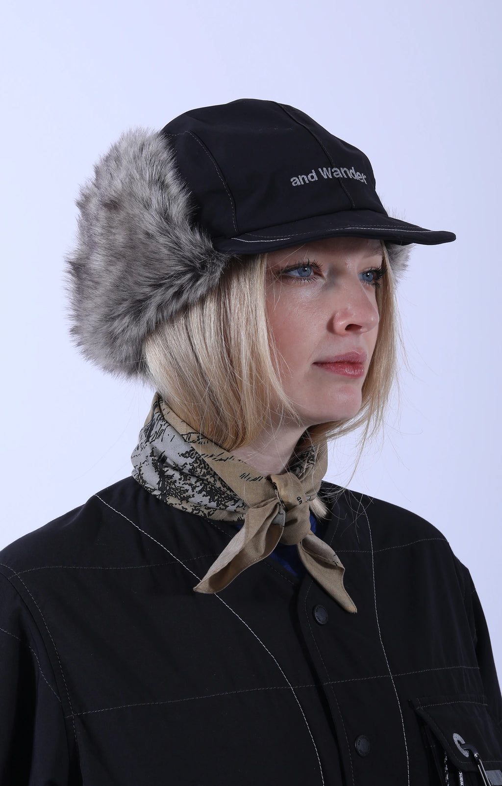 Hiking Club Bandana Beige