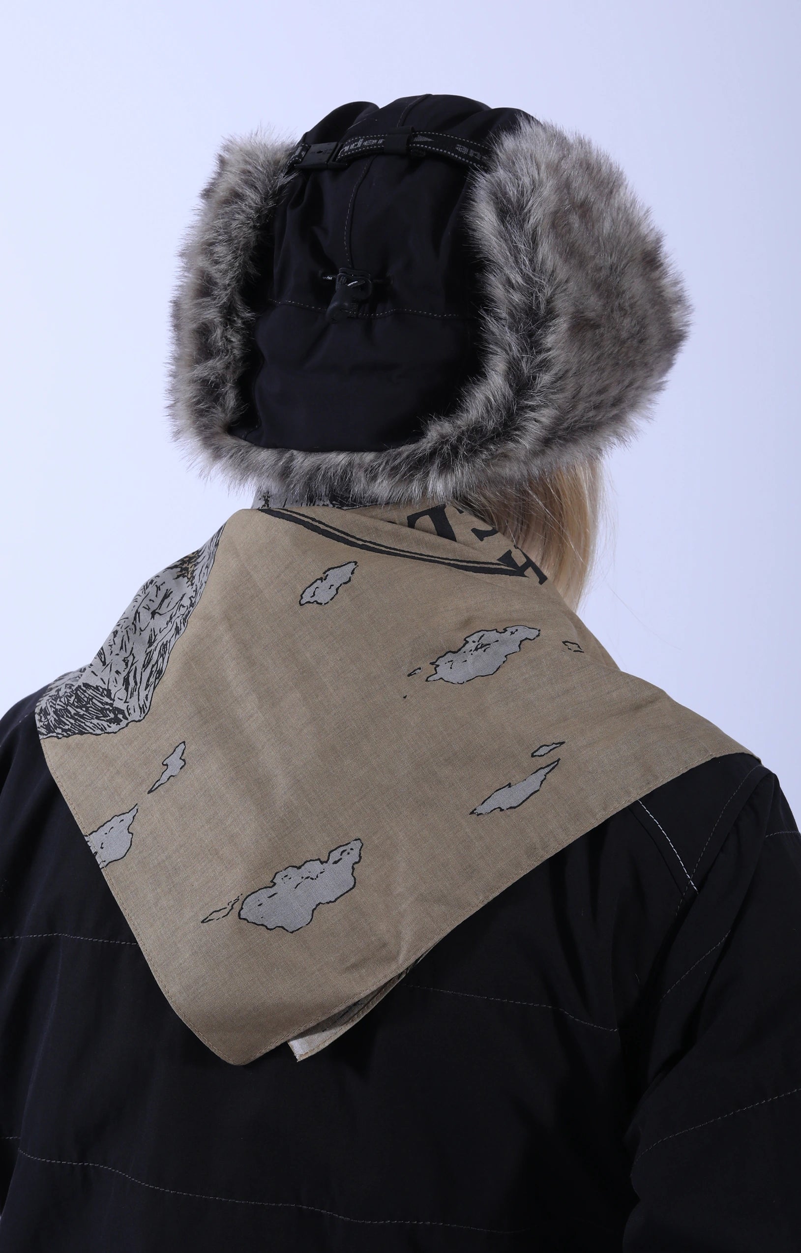 Hiking Club Bandana Beige