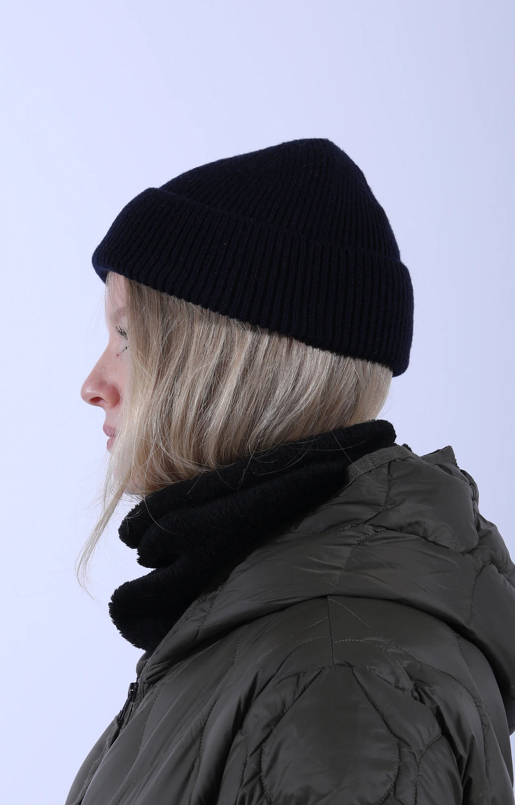 Merino Seamless Beanie Navy