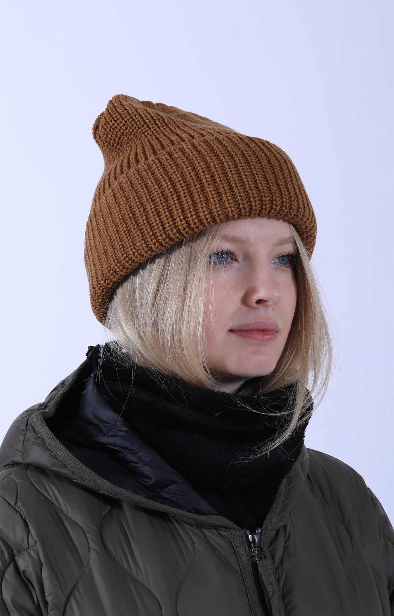 Cozy Chunky Beanie Light Brown