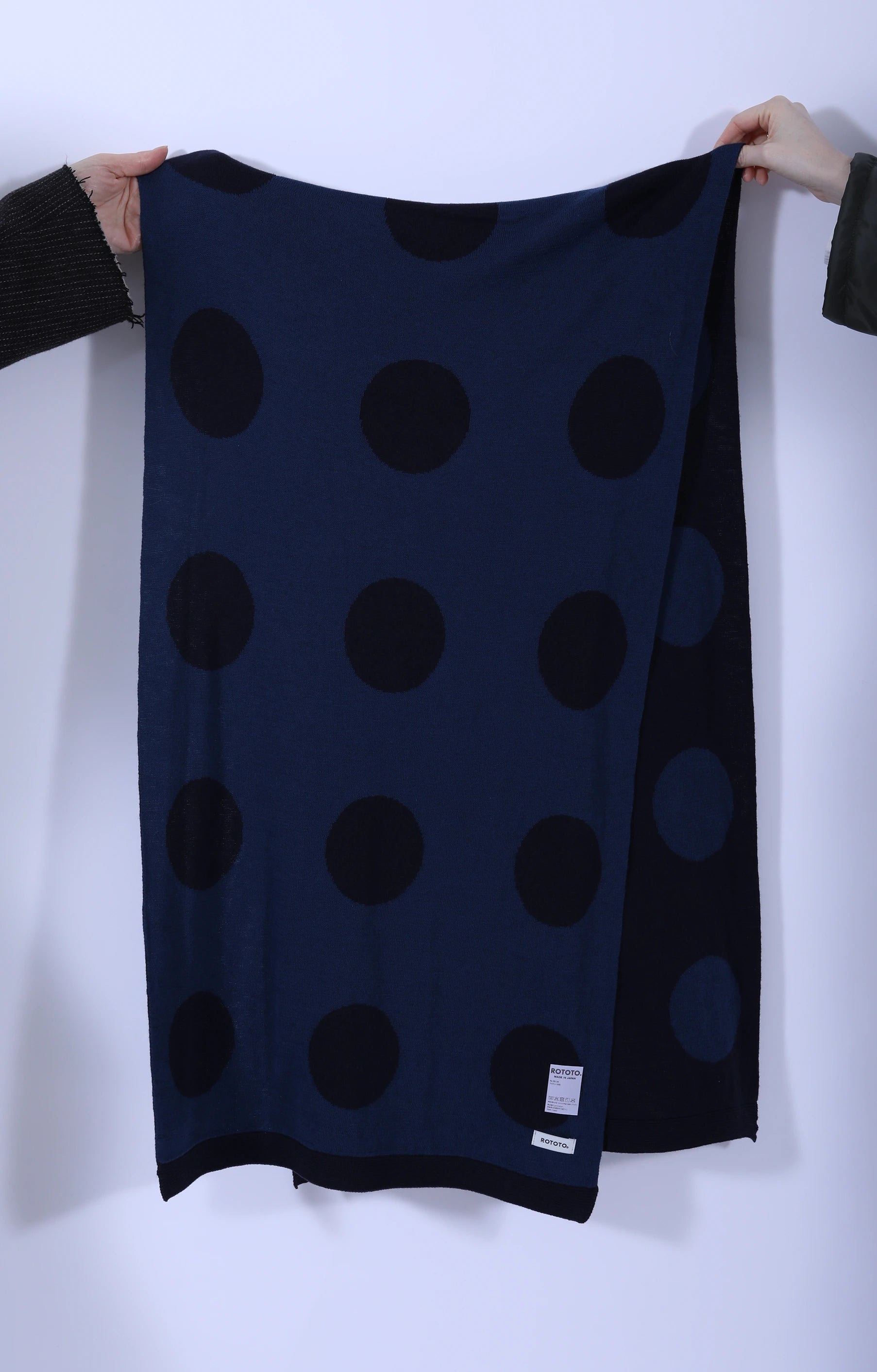 Shawl Muffler Duck Porthole Dot