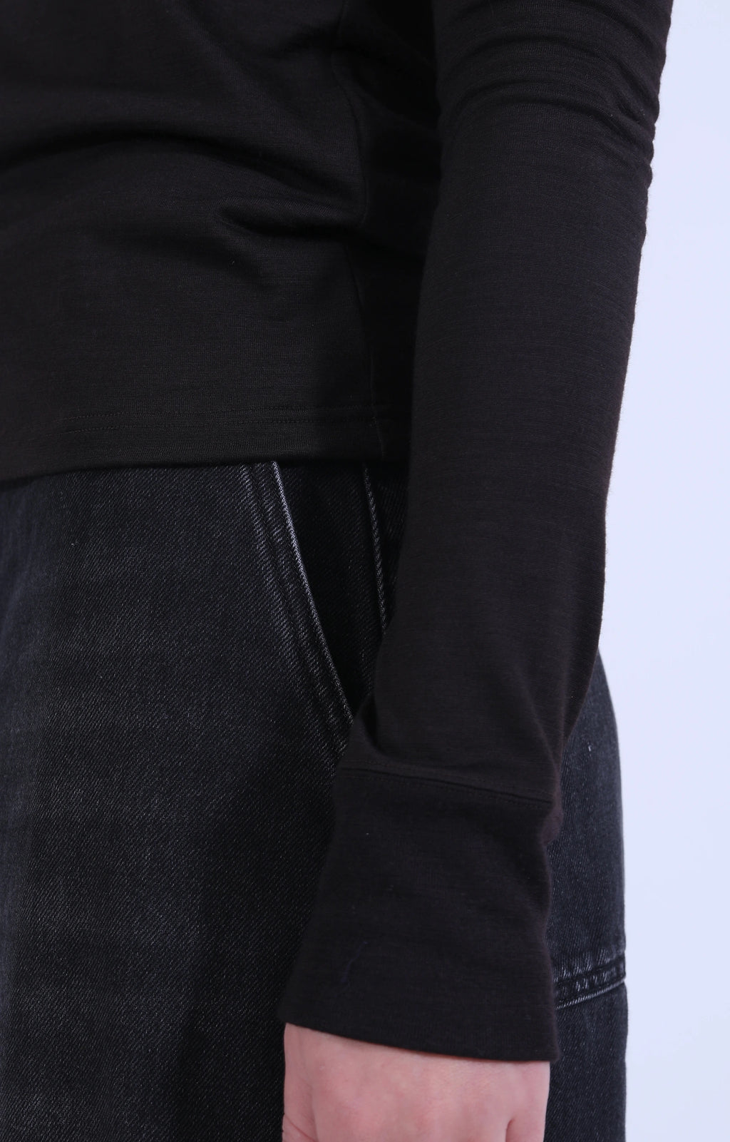 Malin Long Sleeve Black Grape