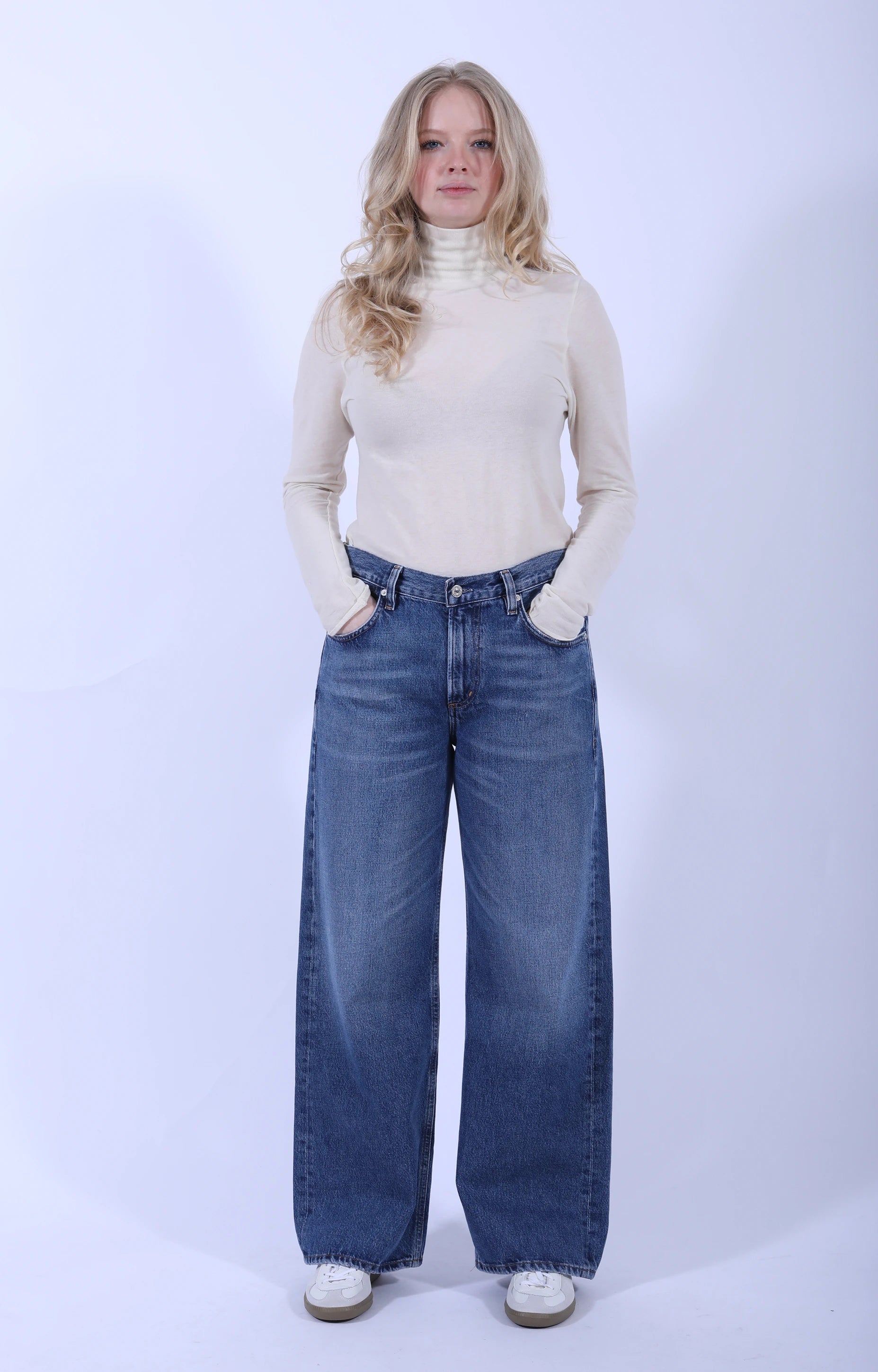 Lindz Low Rise Easy Straight Jean Chaya