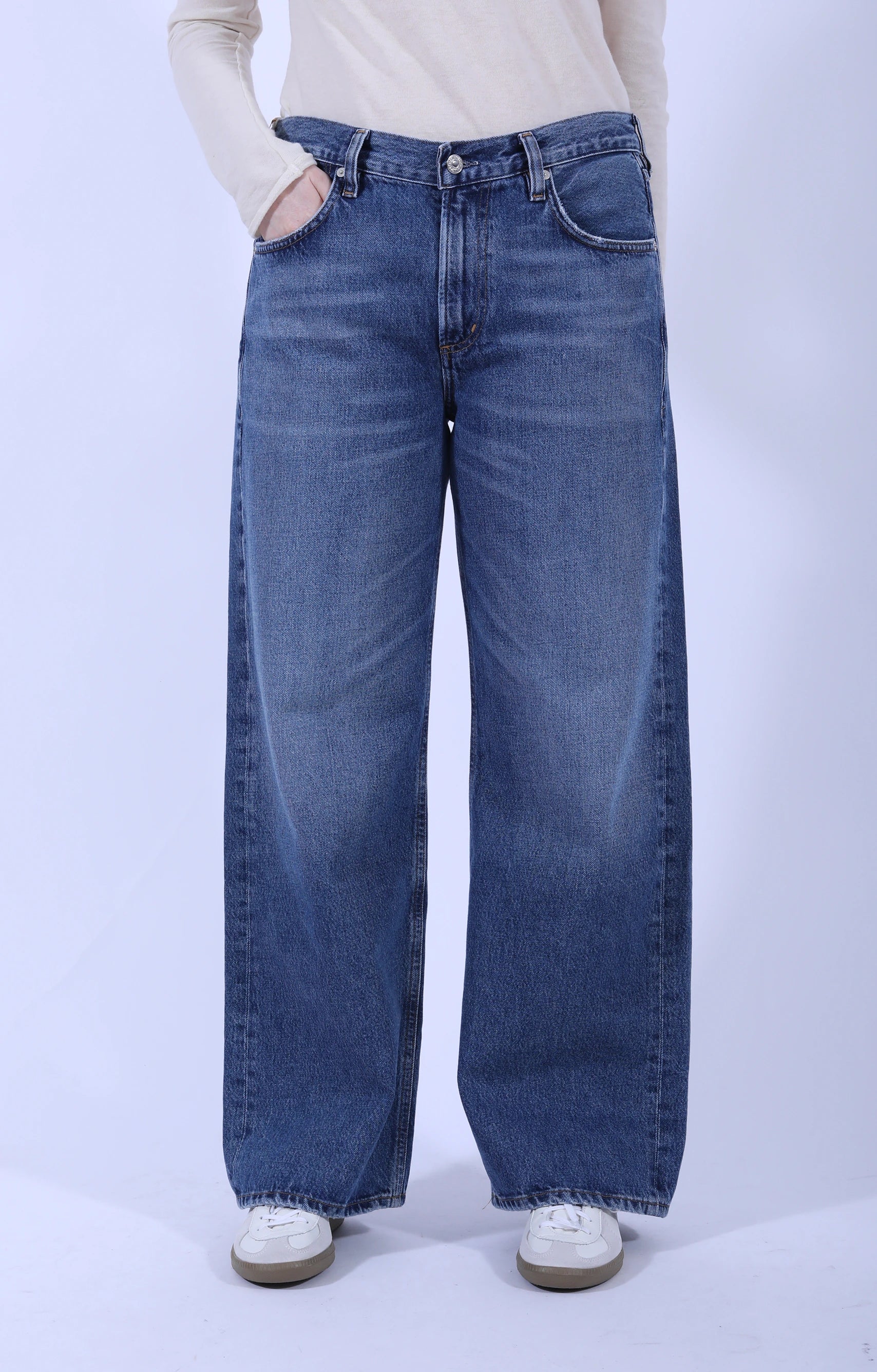 Lindz Low Rise Easy Straight Jean Chaya