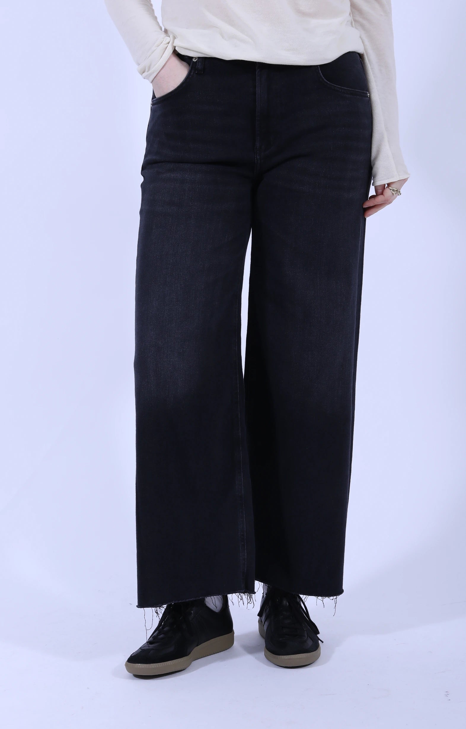 Lyra Wide Leg Crop Jean Medallion