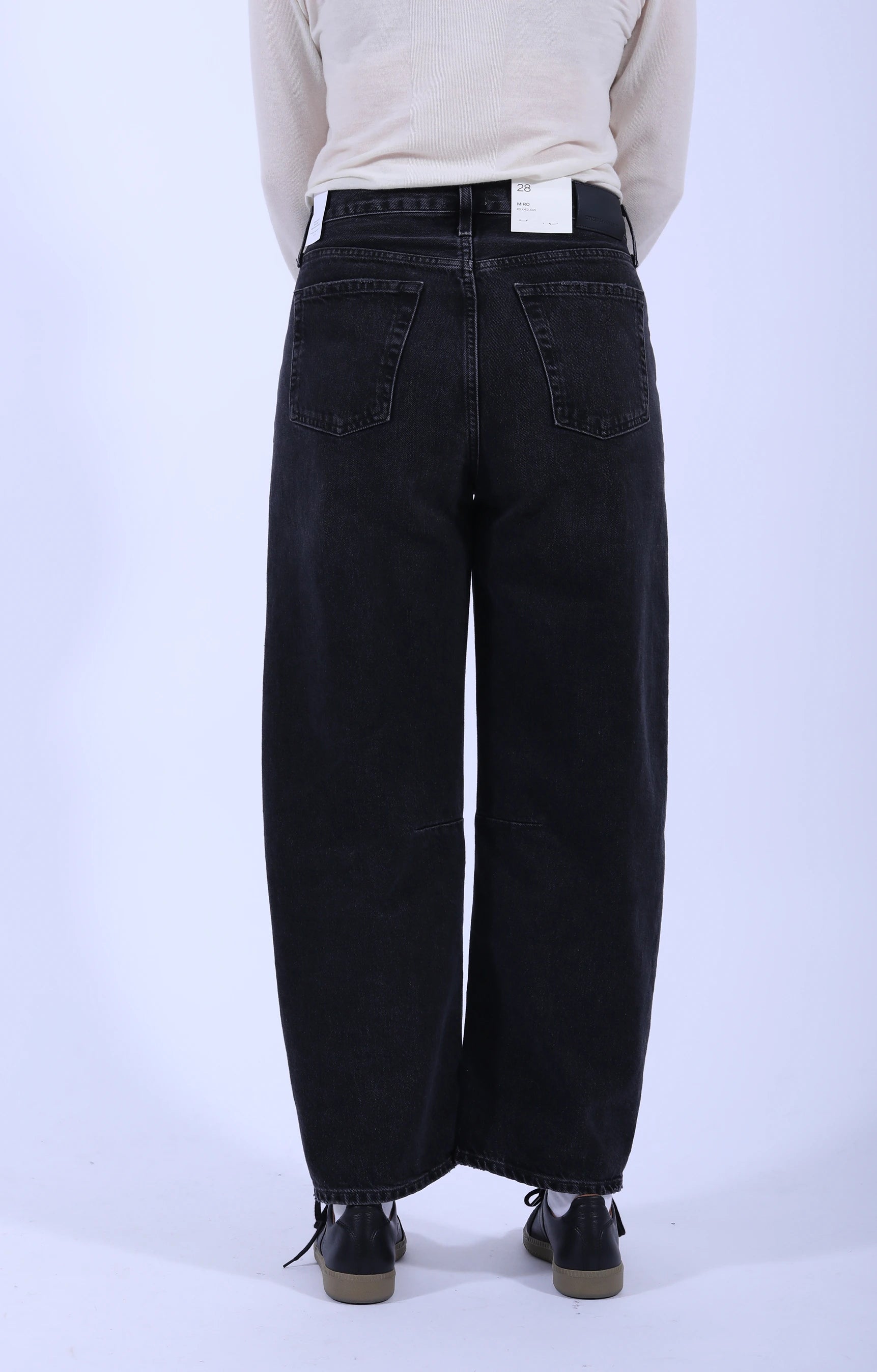 Miro Relaxed Jean Raine