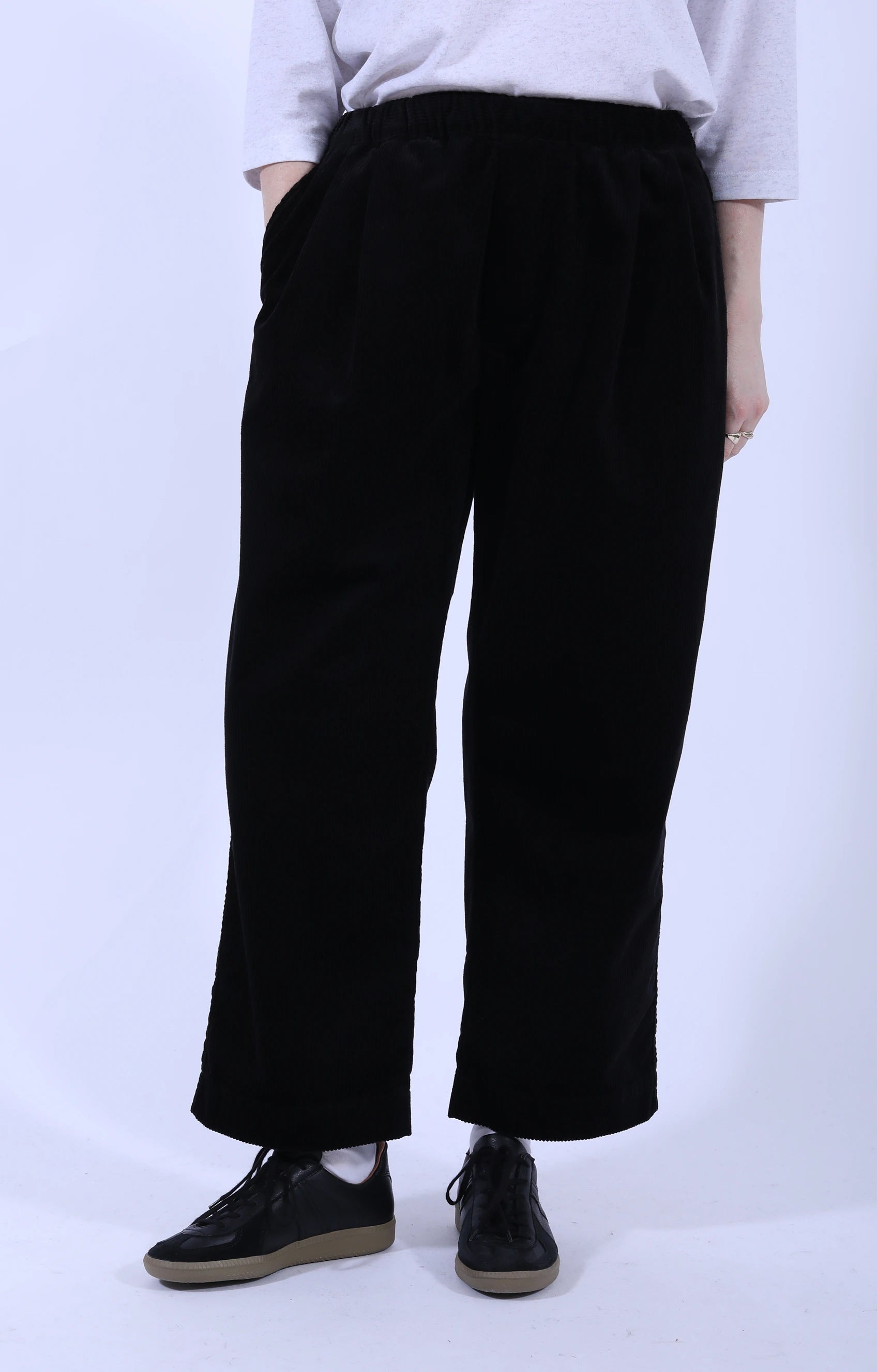 Easy Cropped Pants 8W Cord Black