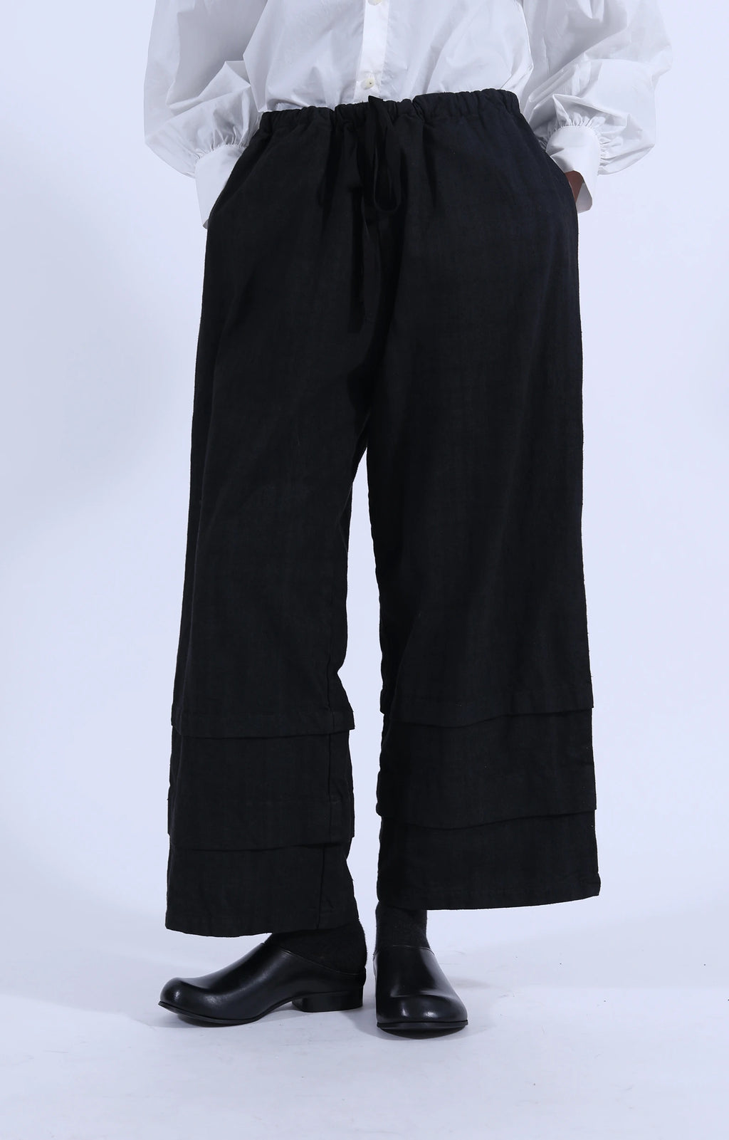Edwin Trousers Ebony Linen