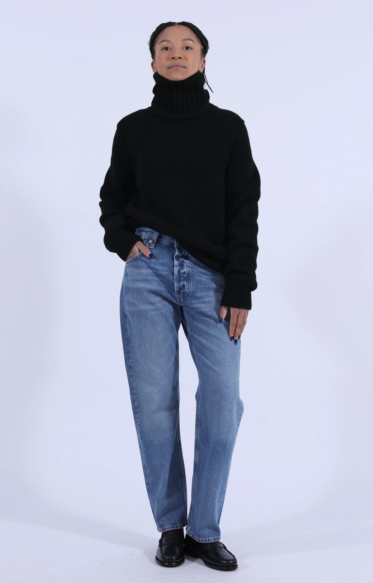 Roll Collar Pullover Black