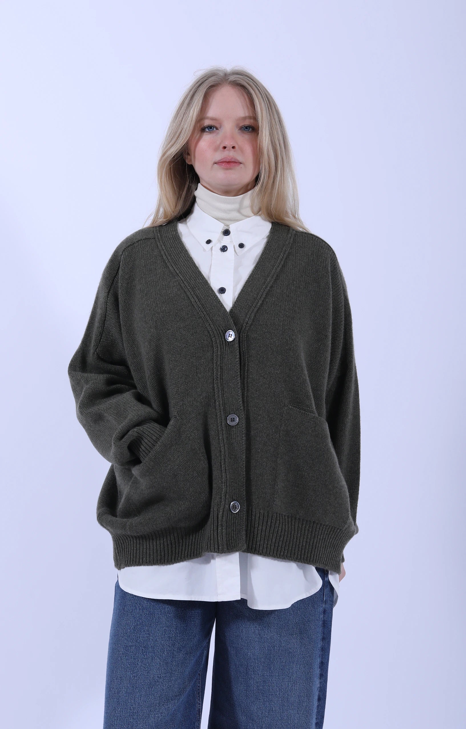 Meri Saddle Cardigan Borneo
