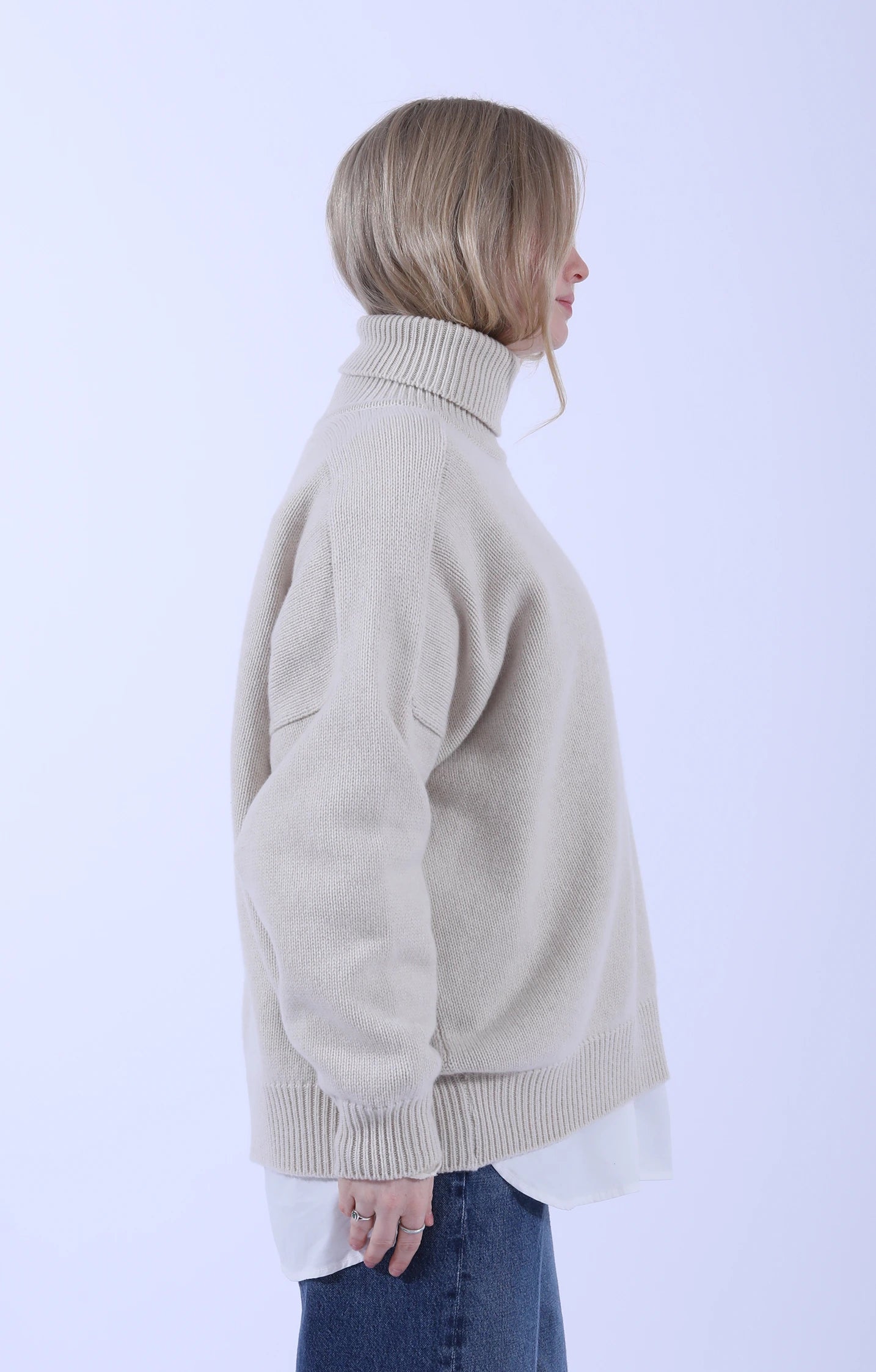 Meri Saddle Jumper Crema