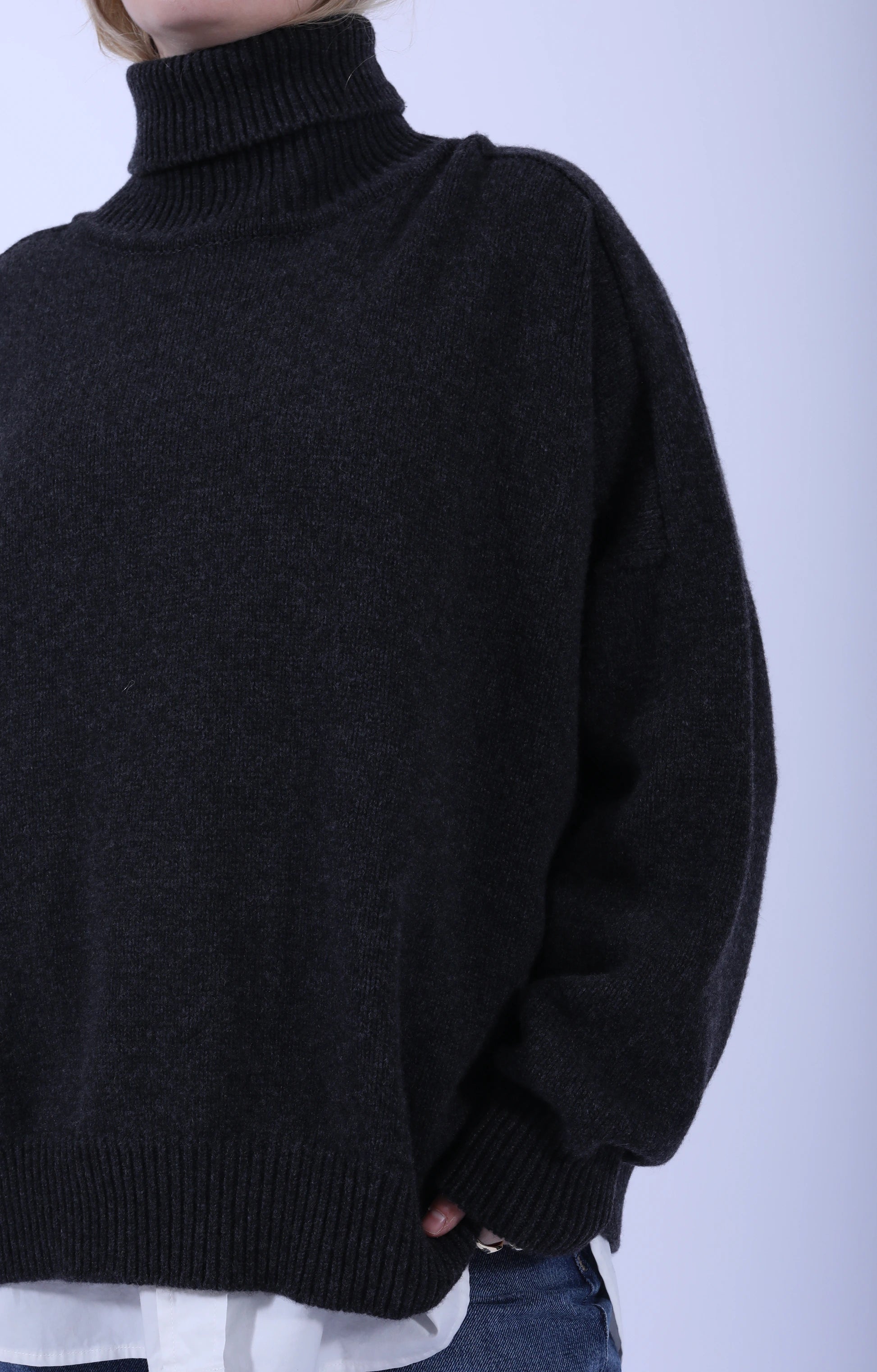 Meri Saddle Jumper Charcoal