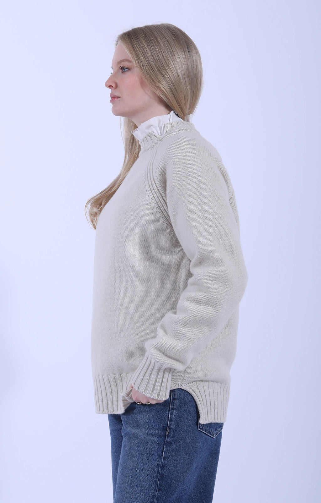 Meri Raglan Crew Crema