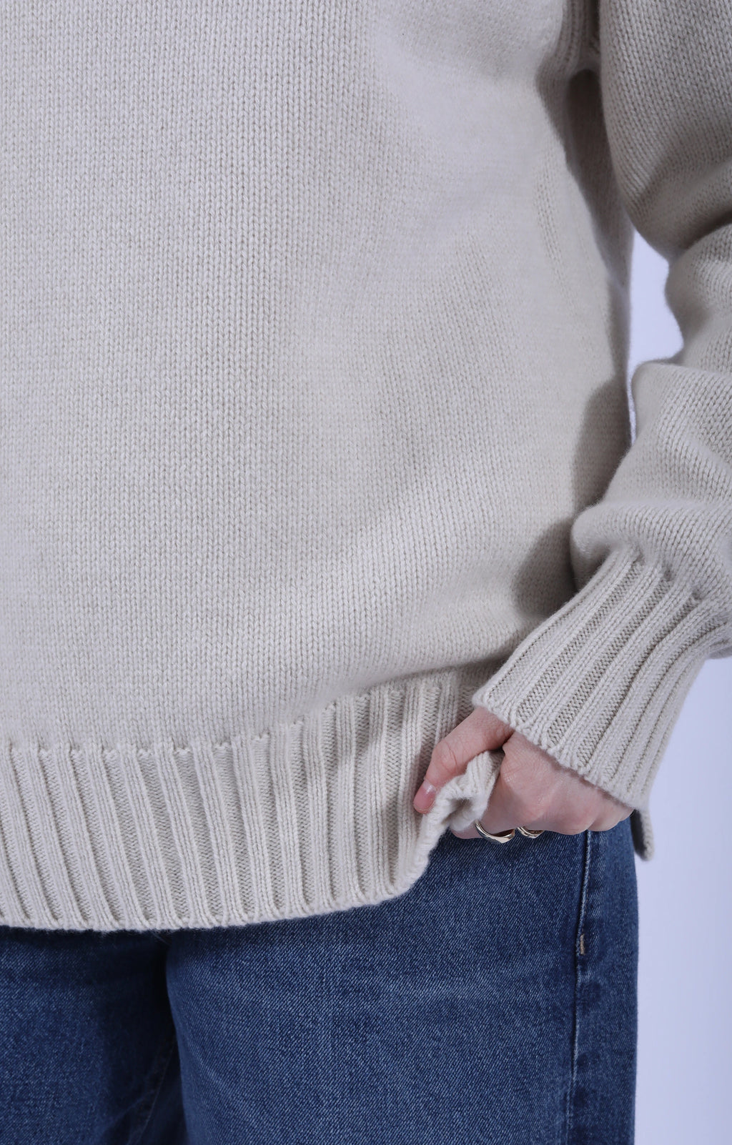 Meri Raglan Crew Crema