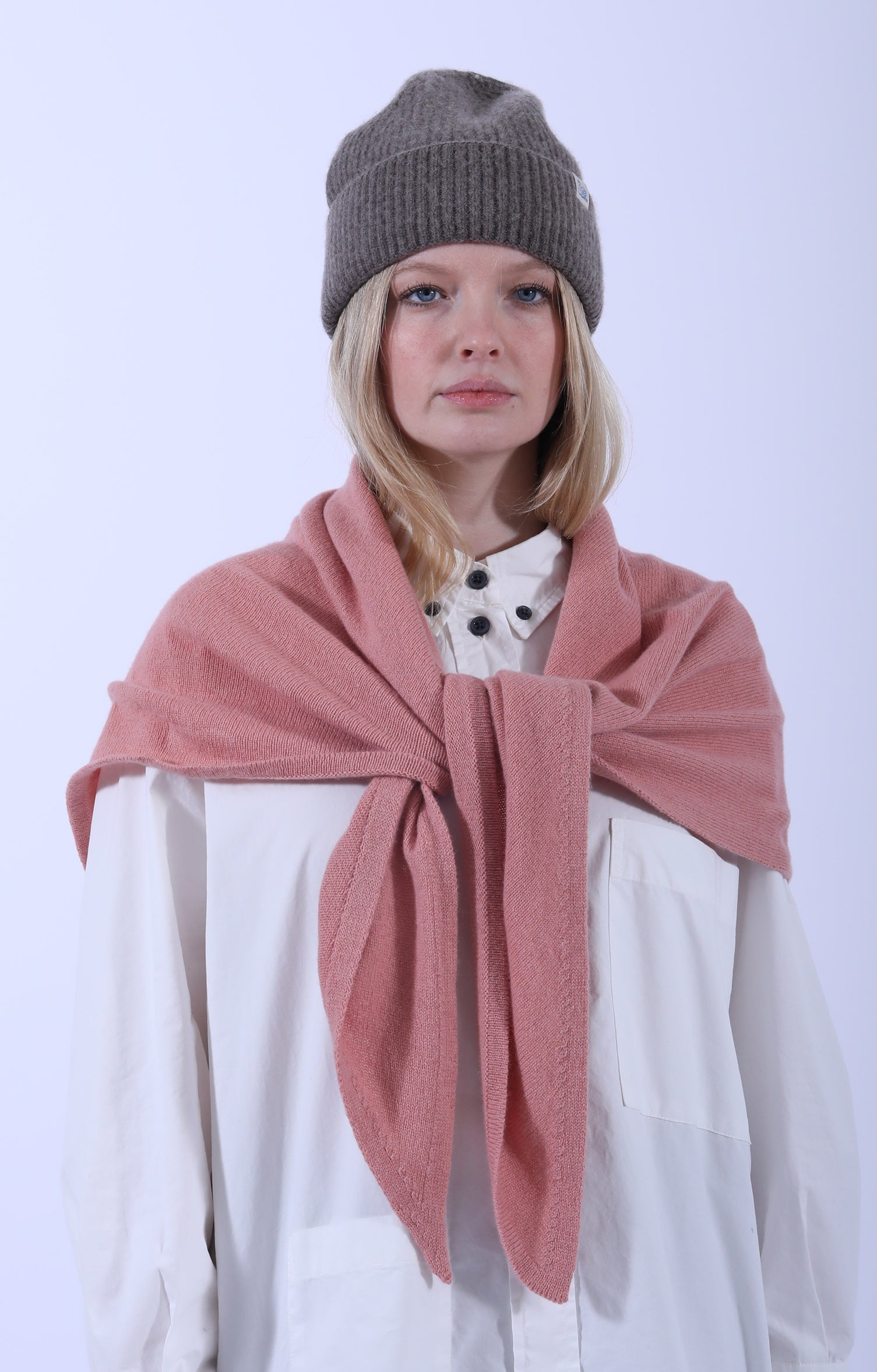 Light Triangle Scarf Wool/Silk Rose