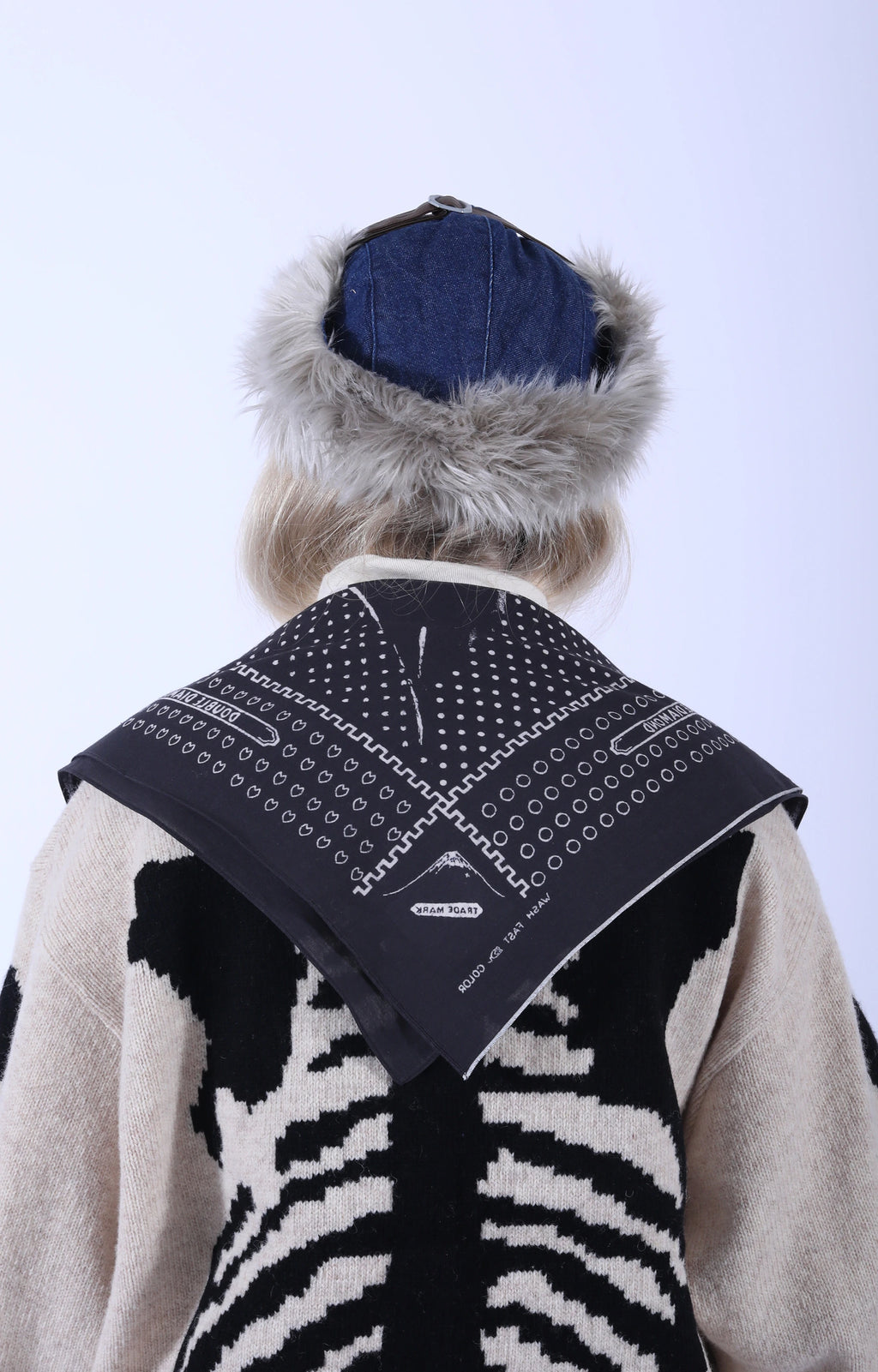 Fastcolor Selvedge Bandana (Mirrored Fuji PROFIL) Black