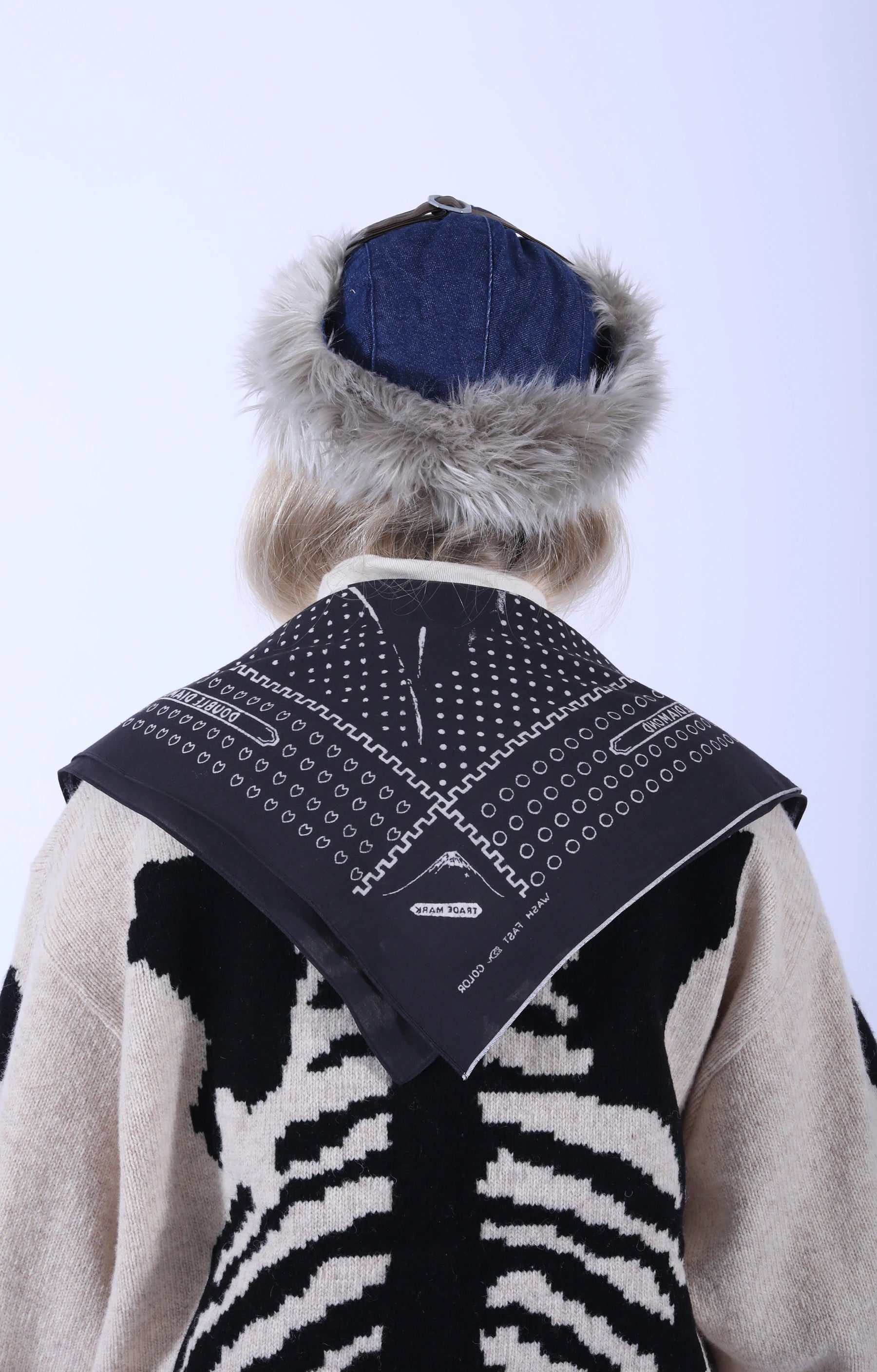 Fastcolor Selvedge Bandana (Mirrored Fuji PROFIL) Black