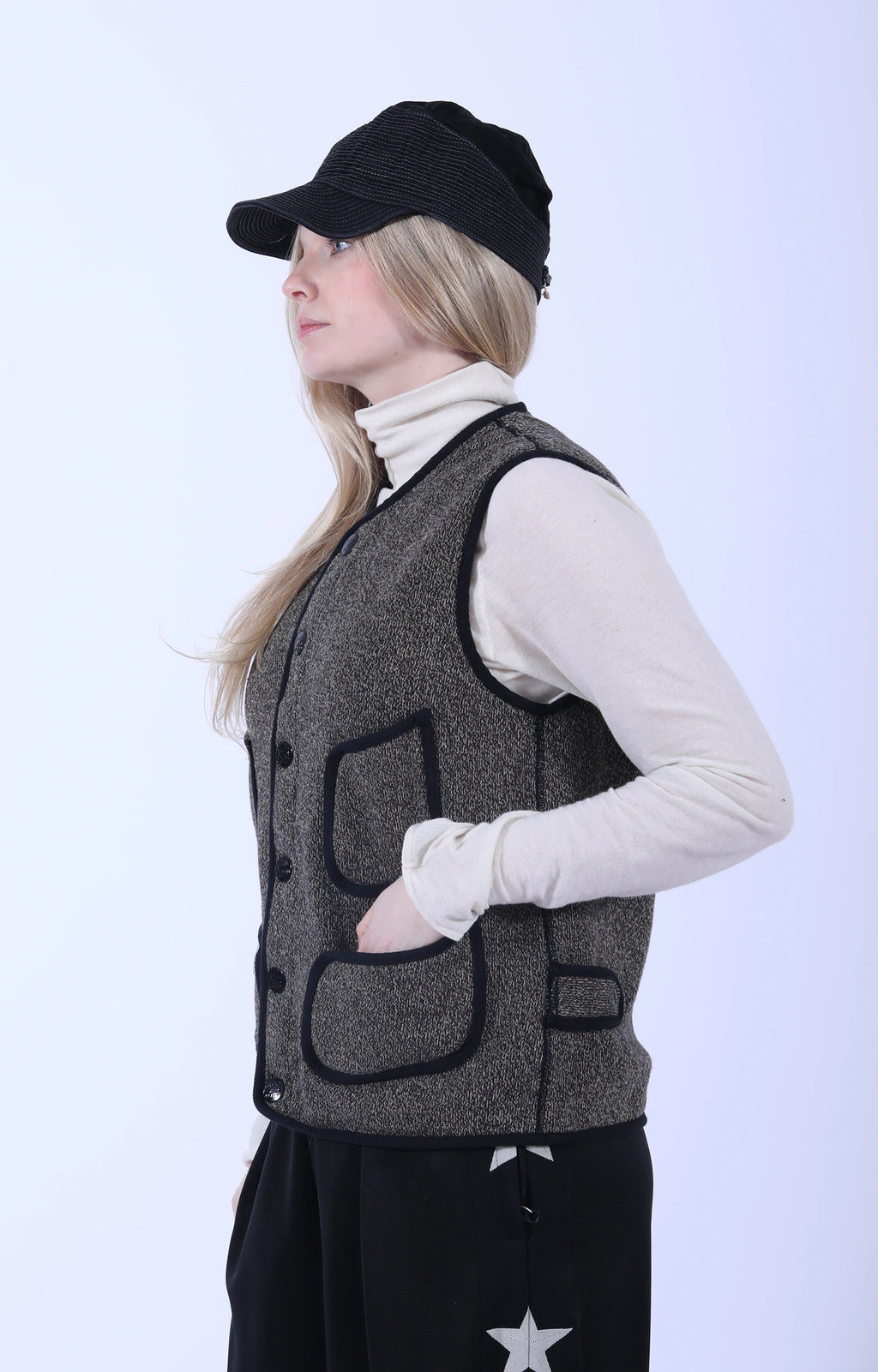 BEACH SWT Knit Vest Charcoal