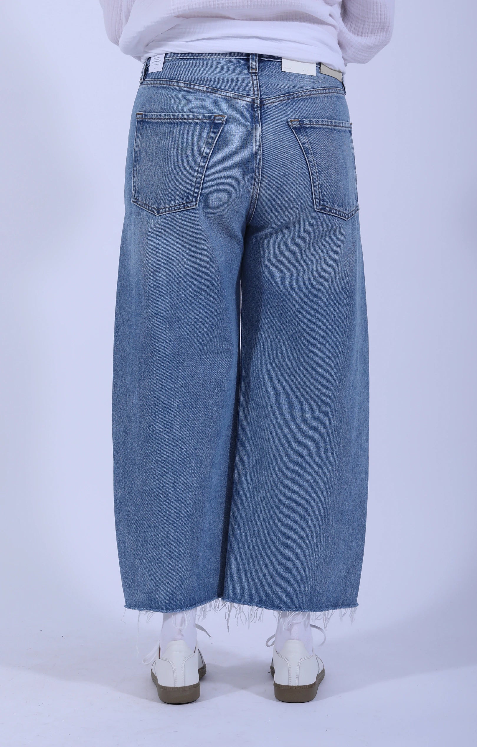 Ayla Raw Hem Crop Honour